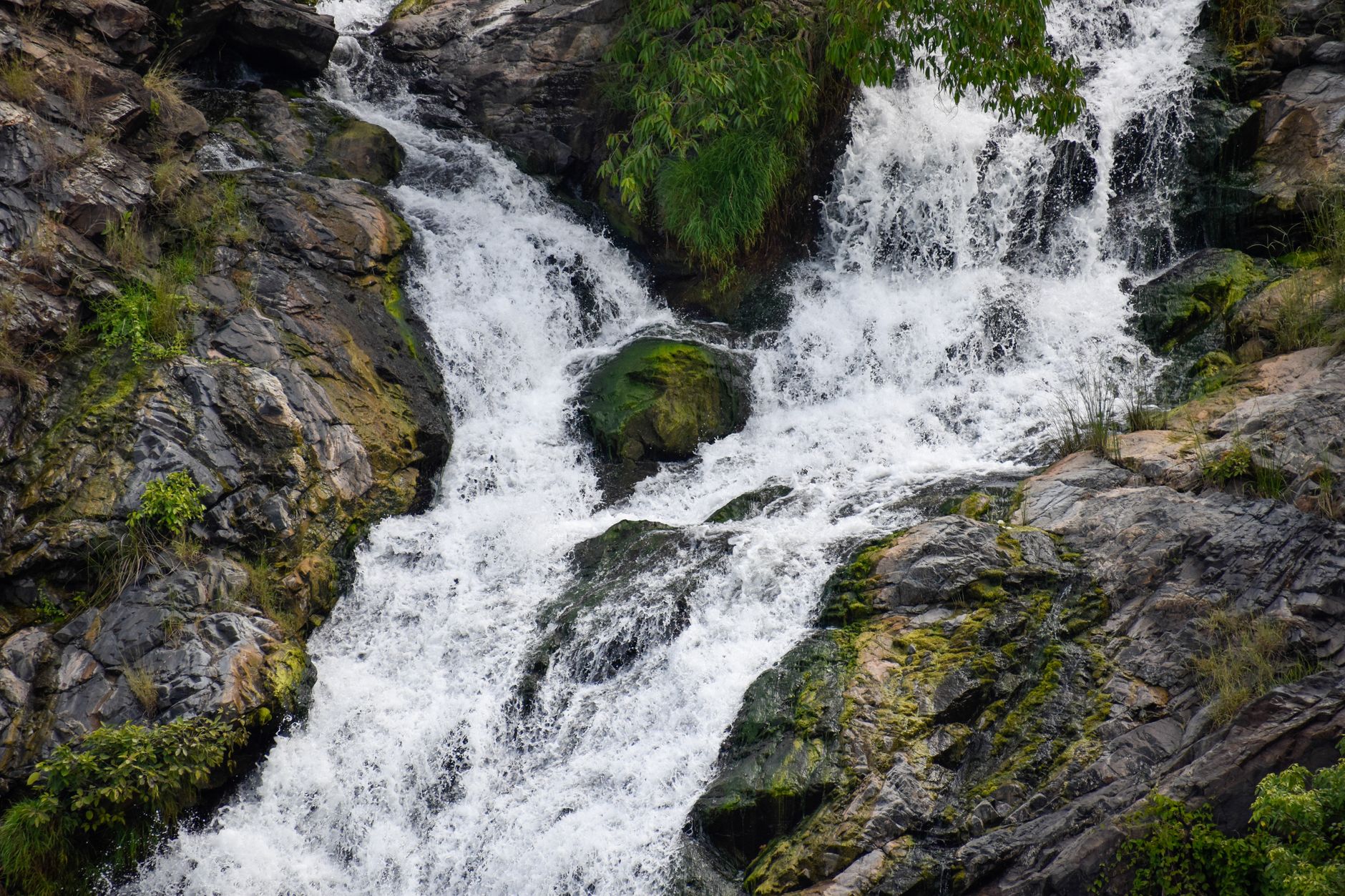 Hadlu Waterfalls Sakleshpur: A Complete Visitor's Guide