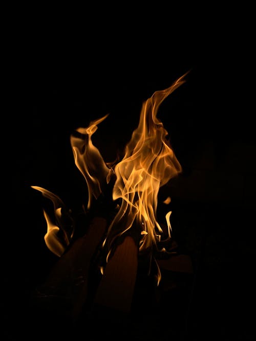 垂直拍摄, 大火, 漆黑 的 免费素材图片