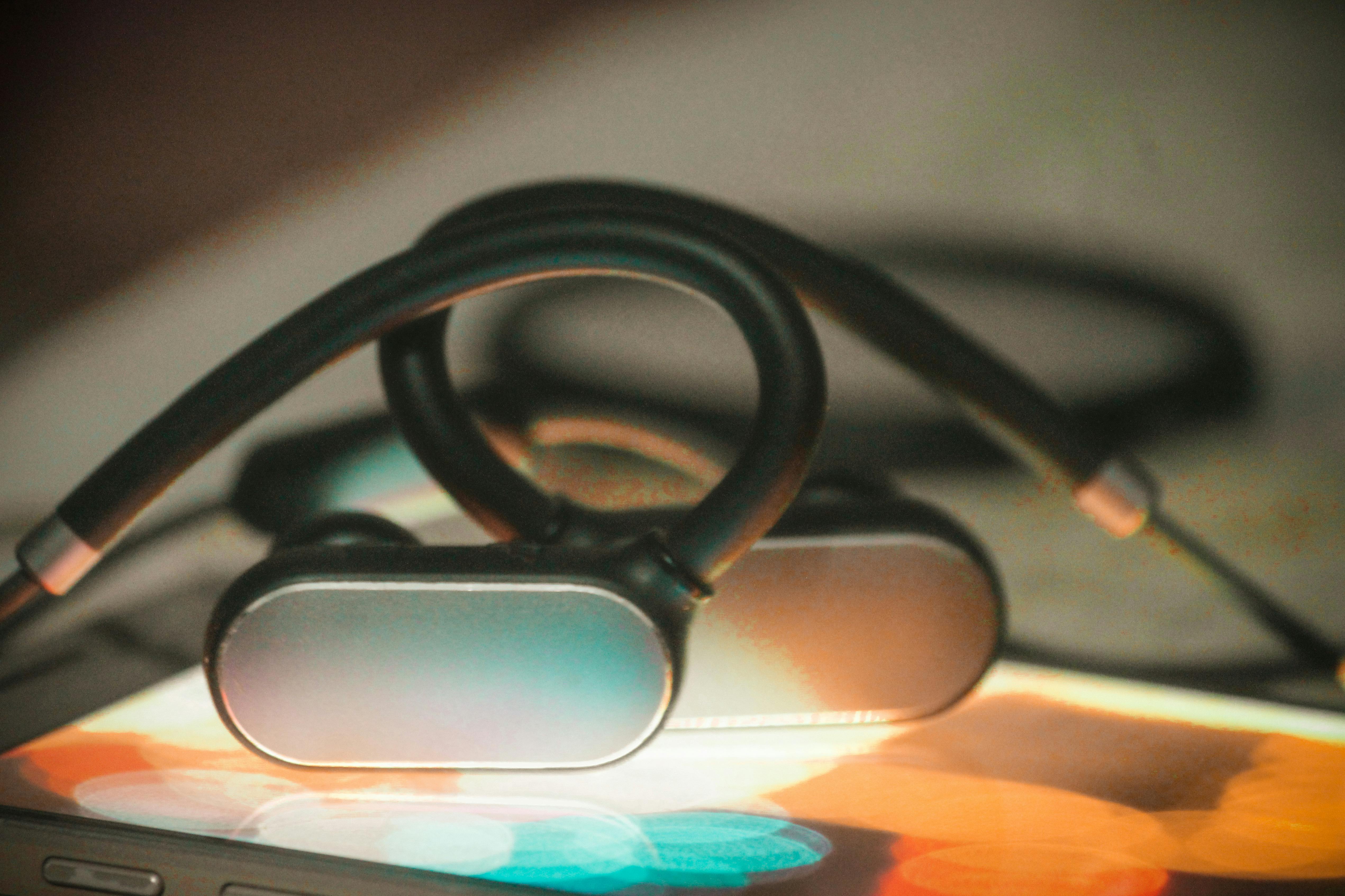 Free stock photo of 4k wallpaper, apple, bluetooth headphones