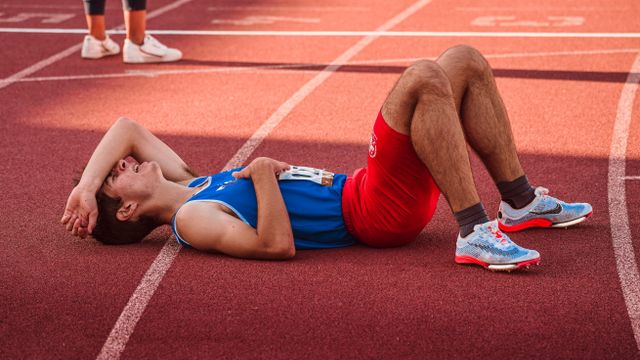 Sobreentrenamiento running síntomas y recuperación