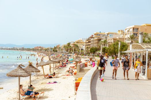 Santa Gertrudis hippy market — Ibiza