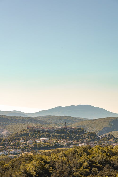 Imagine de stoc gratuită din cer albastru, cer senin, dealuri