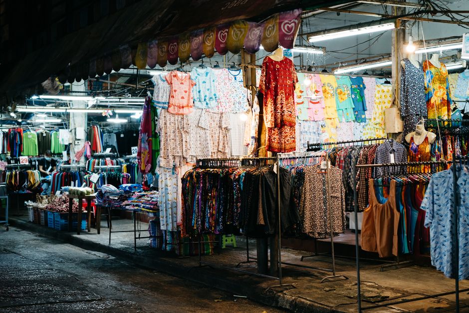 Nuit au Night Bazaar (marché nocturne)
