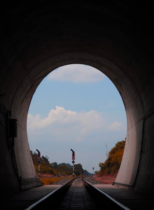 Gratis stockfoto met architectuur, begeleiding, beton