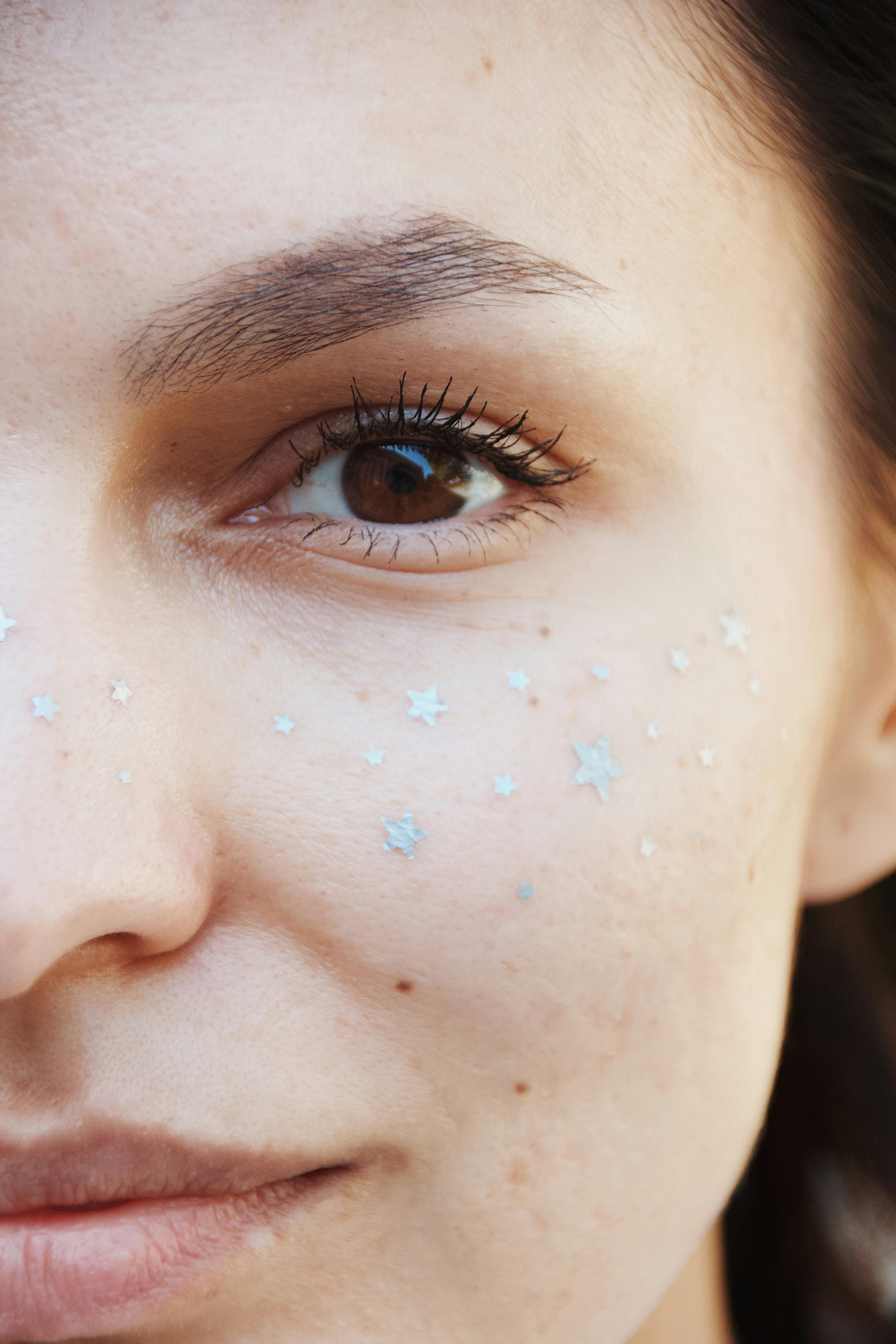 close up view of brunette woman face