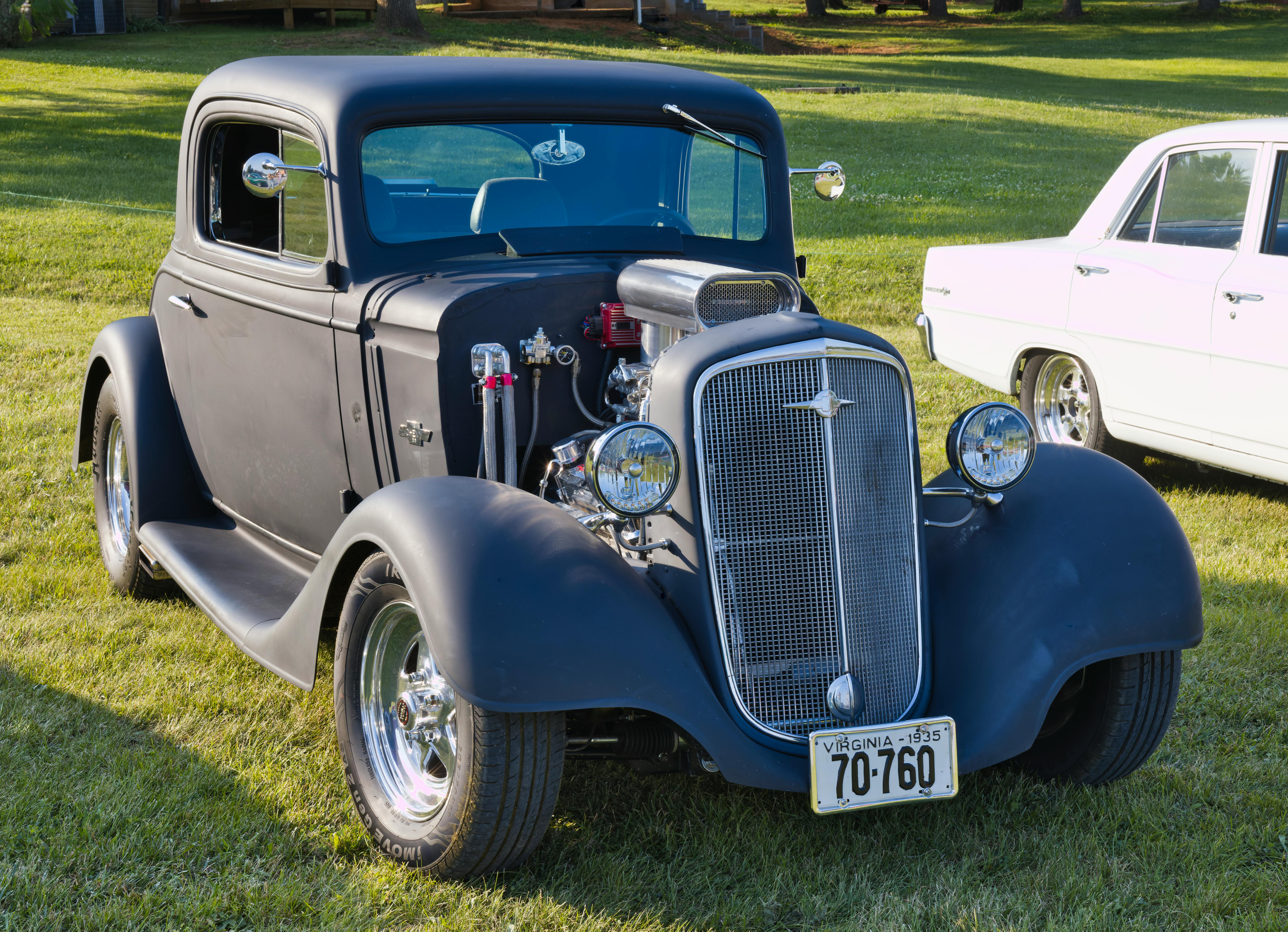 Hogs & Hot Rods in Joplin, Missouri