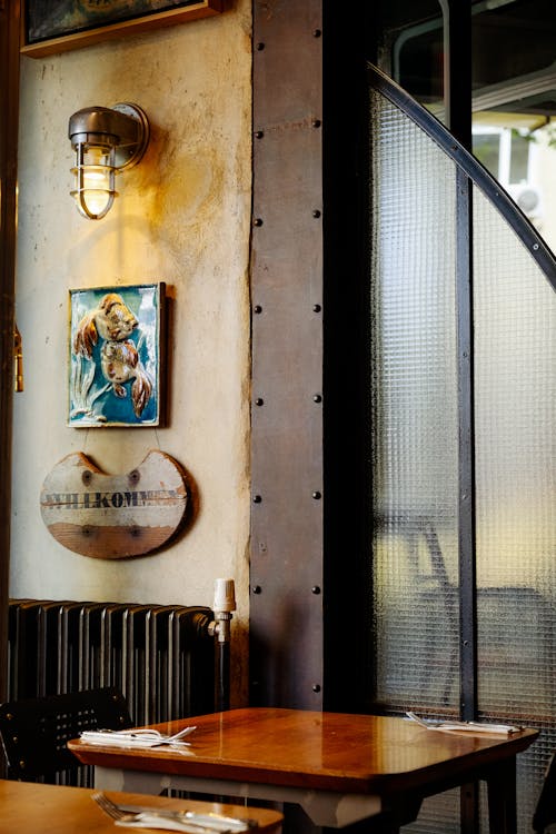 內部, 咖啡店, 垂直拍攝 的 免費圖庫相片