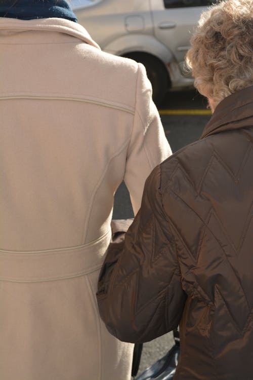 川普與馬斯克敦促加強選民身份法:2026中期選舉安全升級與投票權爭議深度剖析 川普與馬斯克敦促加強選民身份法:2026中期選舉安全升級與投票權爭議深度剖析