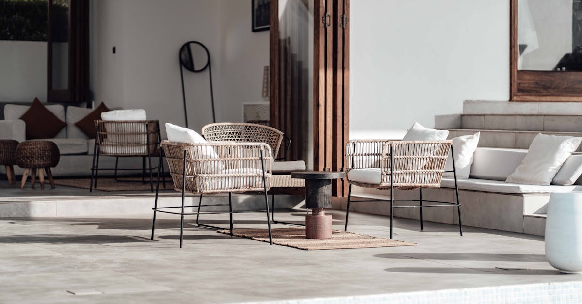 Comparatif : Carrelage Extérieur Drainant vs. Traditionnel