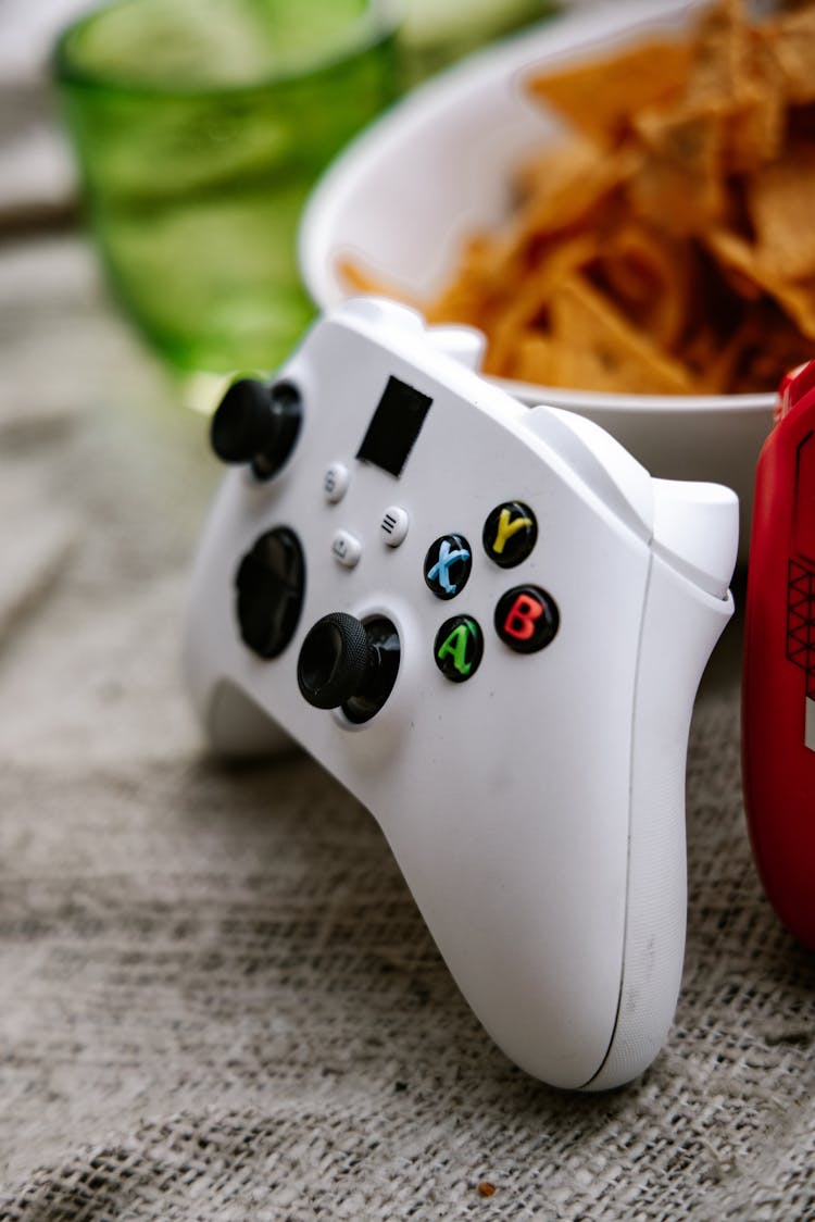 A Close-up Photo Of White Xbox Wireless Controller