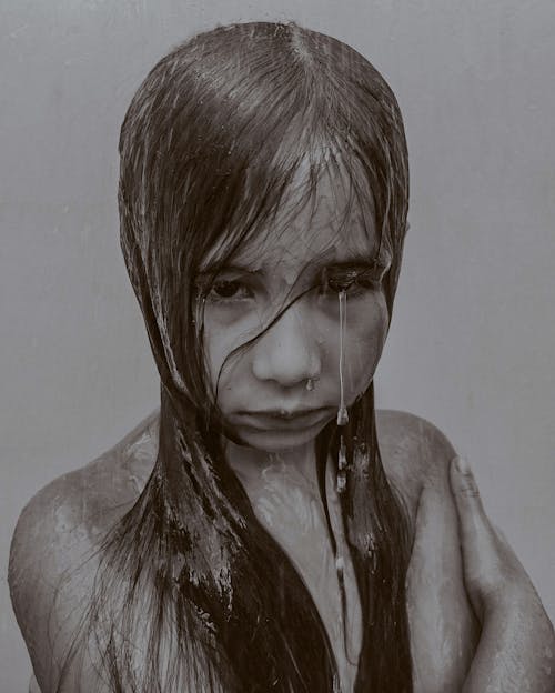 Безкоштовне стокове фото на тему «вертикальні постріл, вода, дитина»