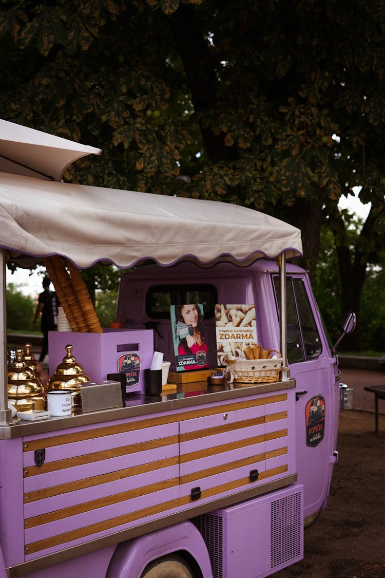 Purple Food Truck 