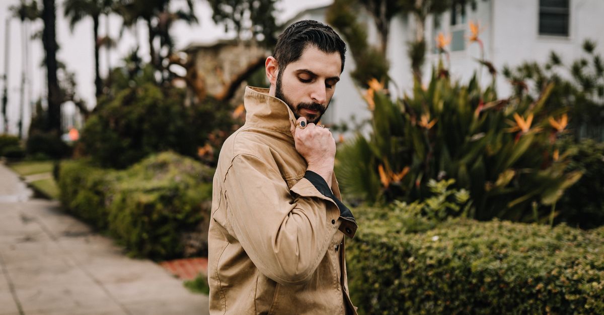 Comment Choisir la Parfaite Veste pour un Look Masculin Réussi