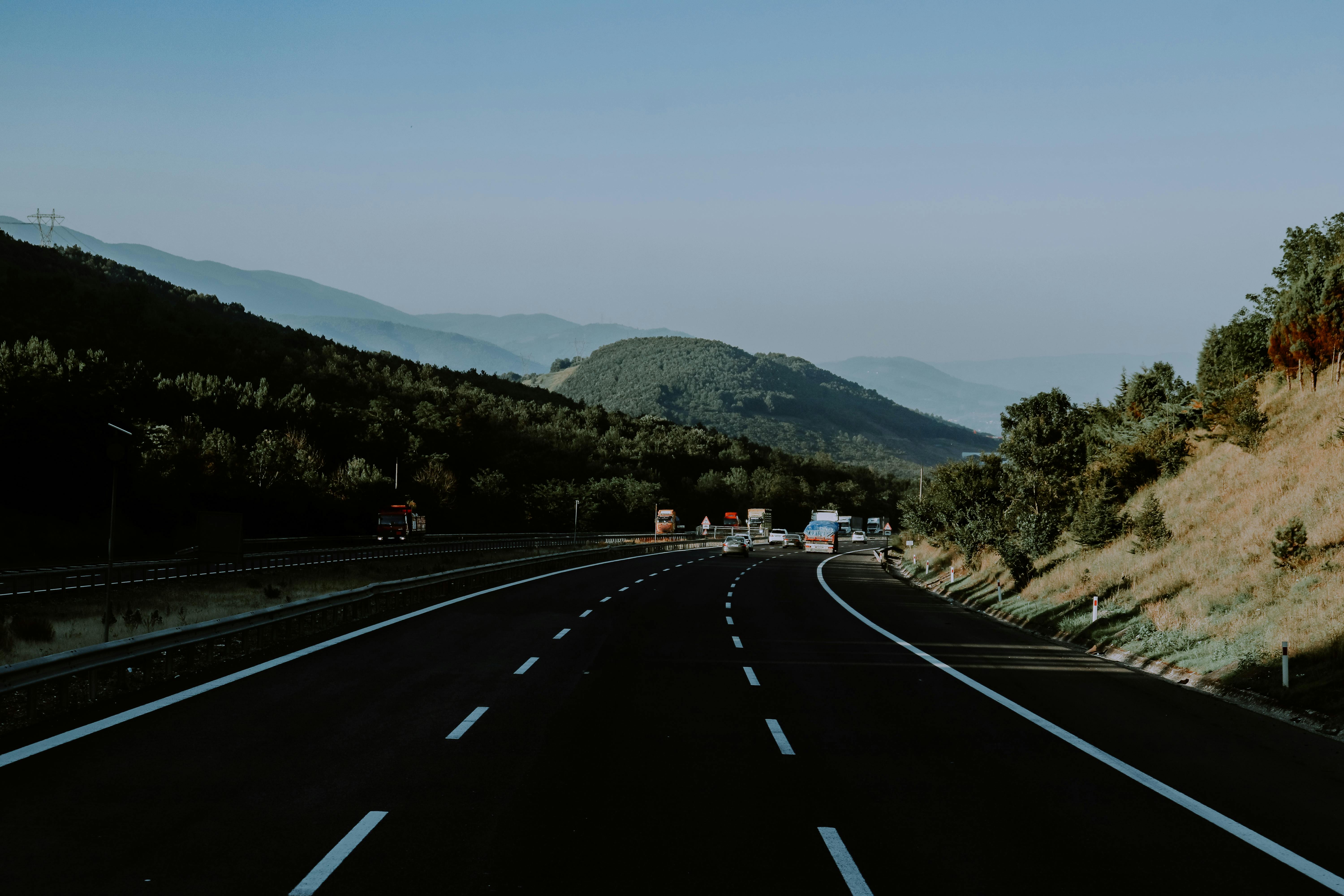 Travel, transportation and logistics — Photo by Beyza Kaplan on Pexels