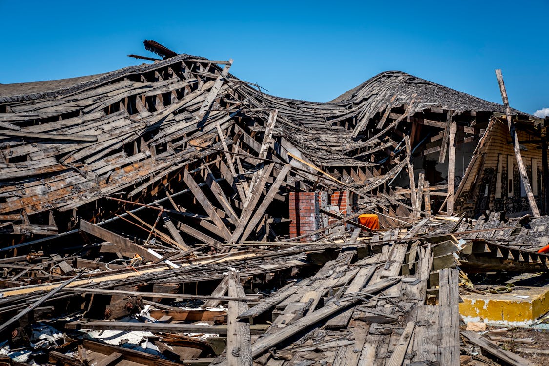 Photo of a Destroyed Building · Free Stock Photo