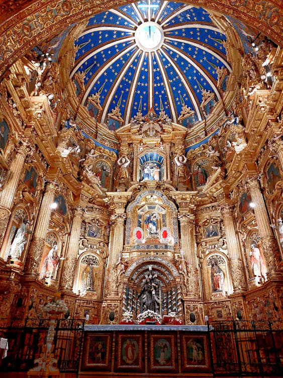 Free The Main altarpiece of the Basilica and Convent of San Francisco, Quito Stock Photo