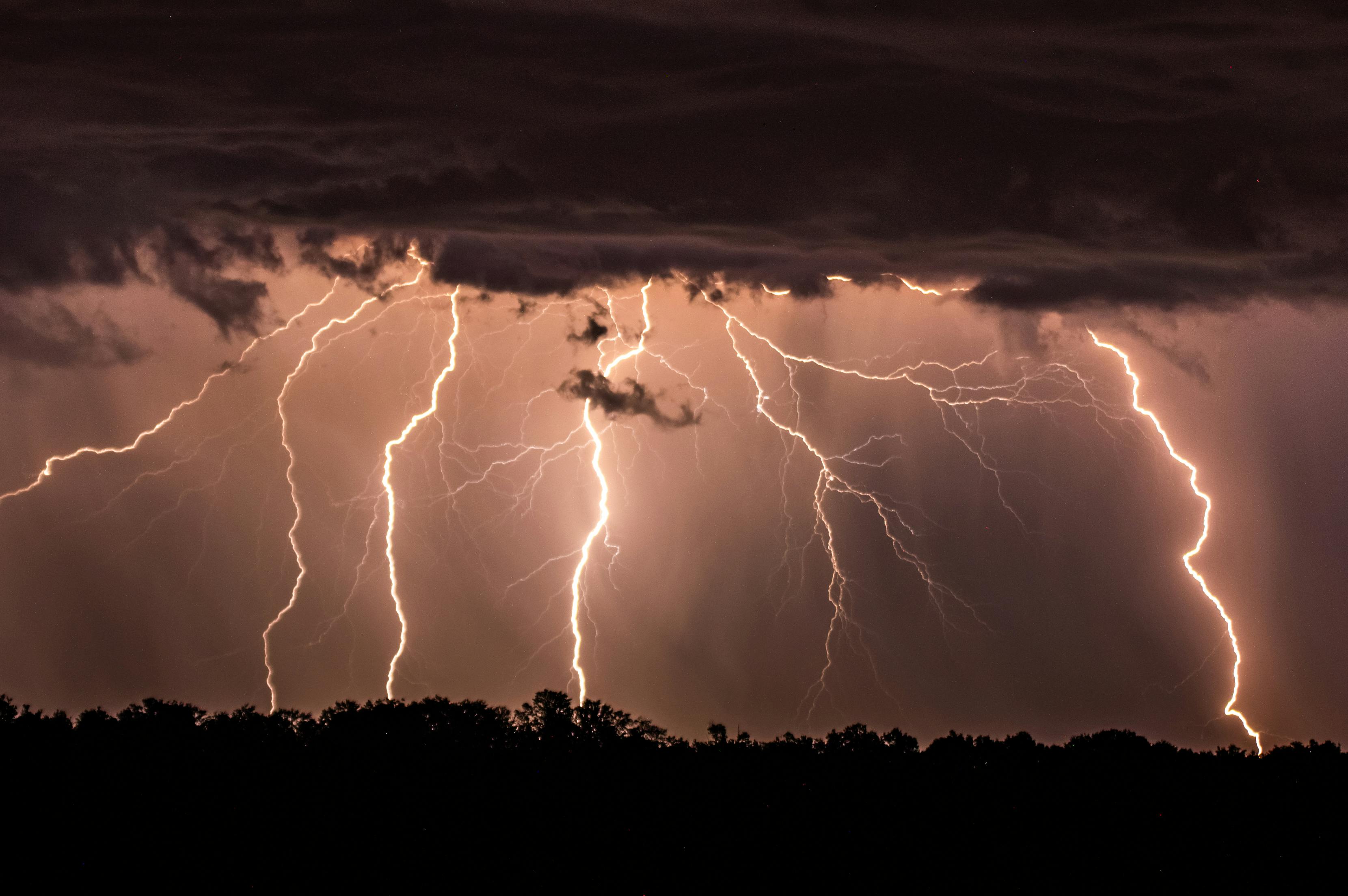 What to know about insurance claims as storm season hits Wisconsin — Photo by Anton Kudryashov on Pexels