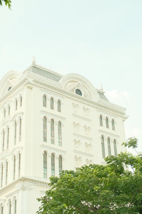 Foto profissional grátis de aparência, design exterior, edifício branco