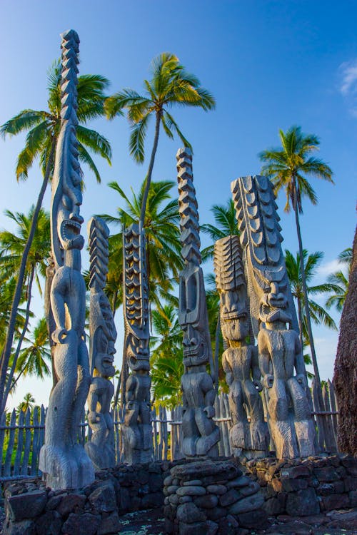 Tiki Sculptures at the Puʻuhonua o Hōnaunau National Historical Park