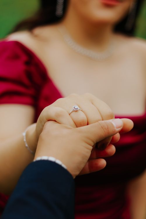 ▼這對男女結婚後,人夫出軌,還理直氣壯。(示意圖/pexels)