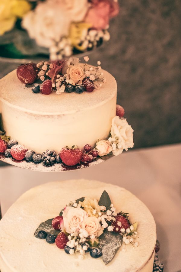White Vintage Ribbon Cake