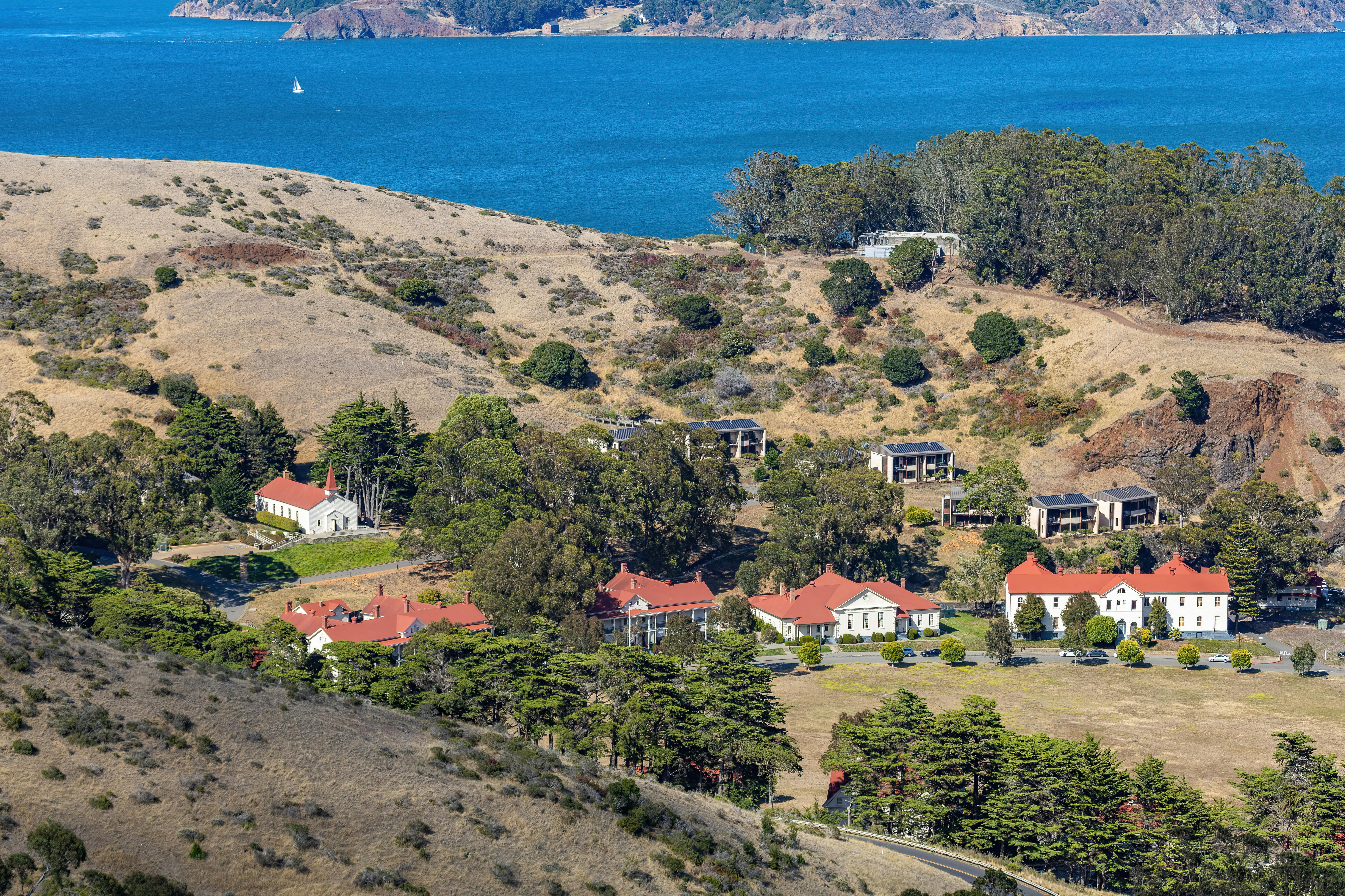 The best real estate brokers in the Bay Area — Photo by Robert So on Pexels