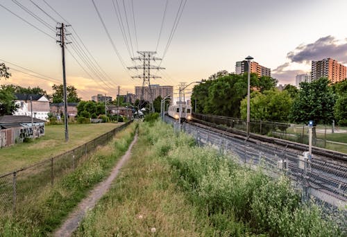 公共交通機関, 列車, 機関車の無料の写真素材