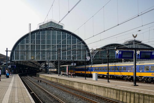 Základová fotografie zdarma na téma Amsterdam, amsterdamské hlavní nádraží, města