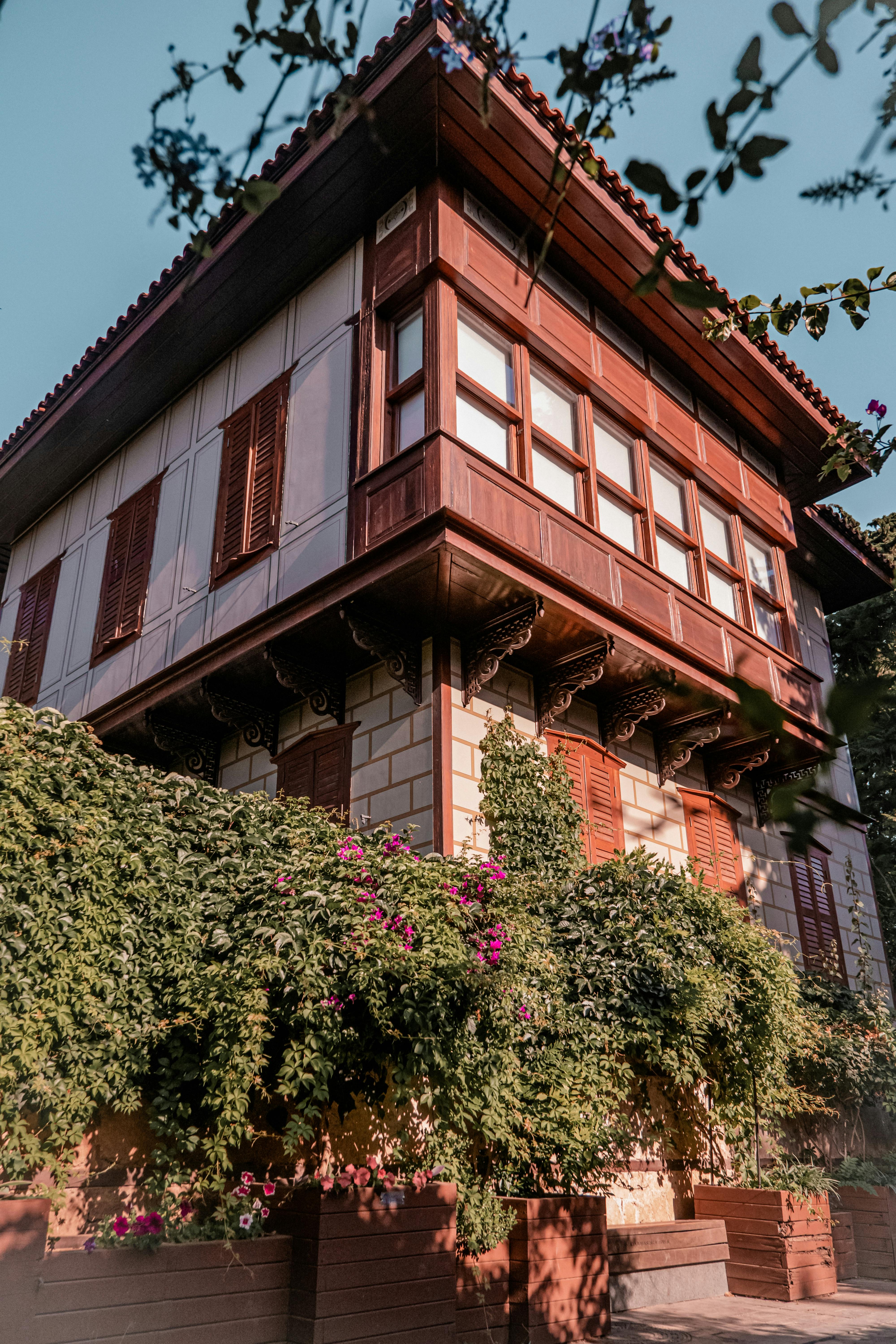 view of a house exterior