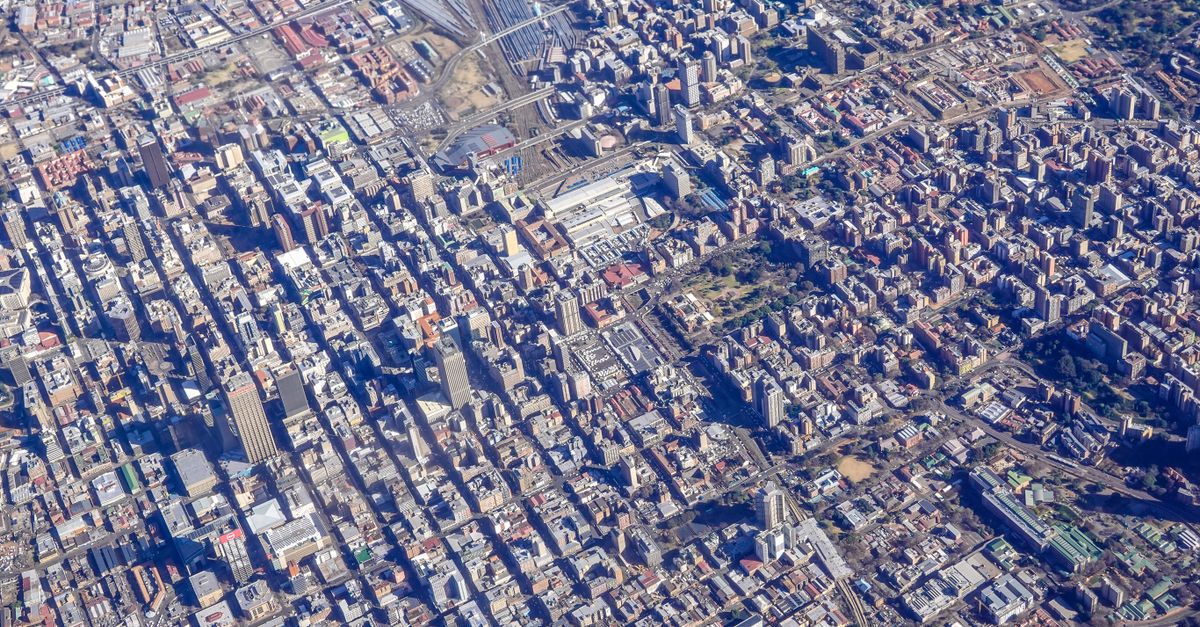 cómo diseñar políticas industriales que generen empleo y equidad en Sudáfrica