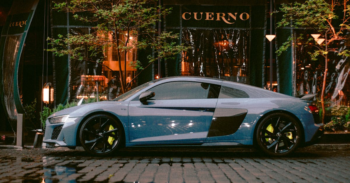 Side View of an Audi R8 · Free Stock Photo