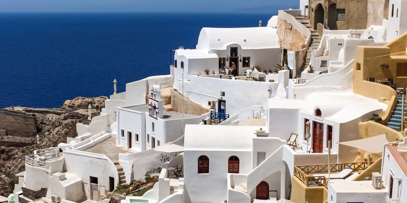Las casas sobre el acantilado de Oia, en Santorini