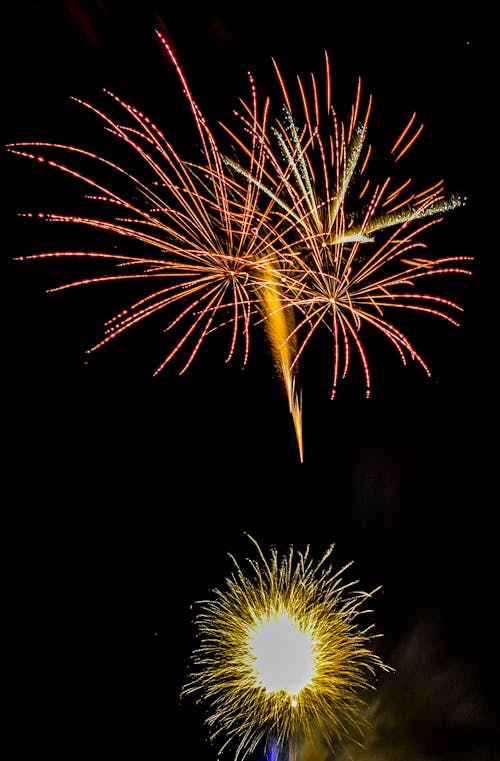 Бесплатное стоковое фото с вертикальный выстрел, вечер-небо, новый год