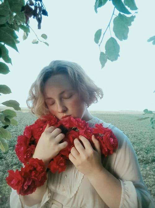 Fotobanka s bezplatnými fotkami na tému blondína, flóra, kvety