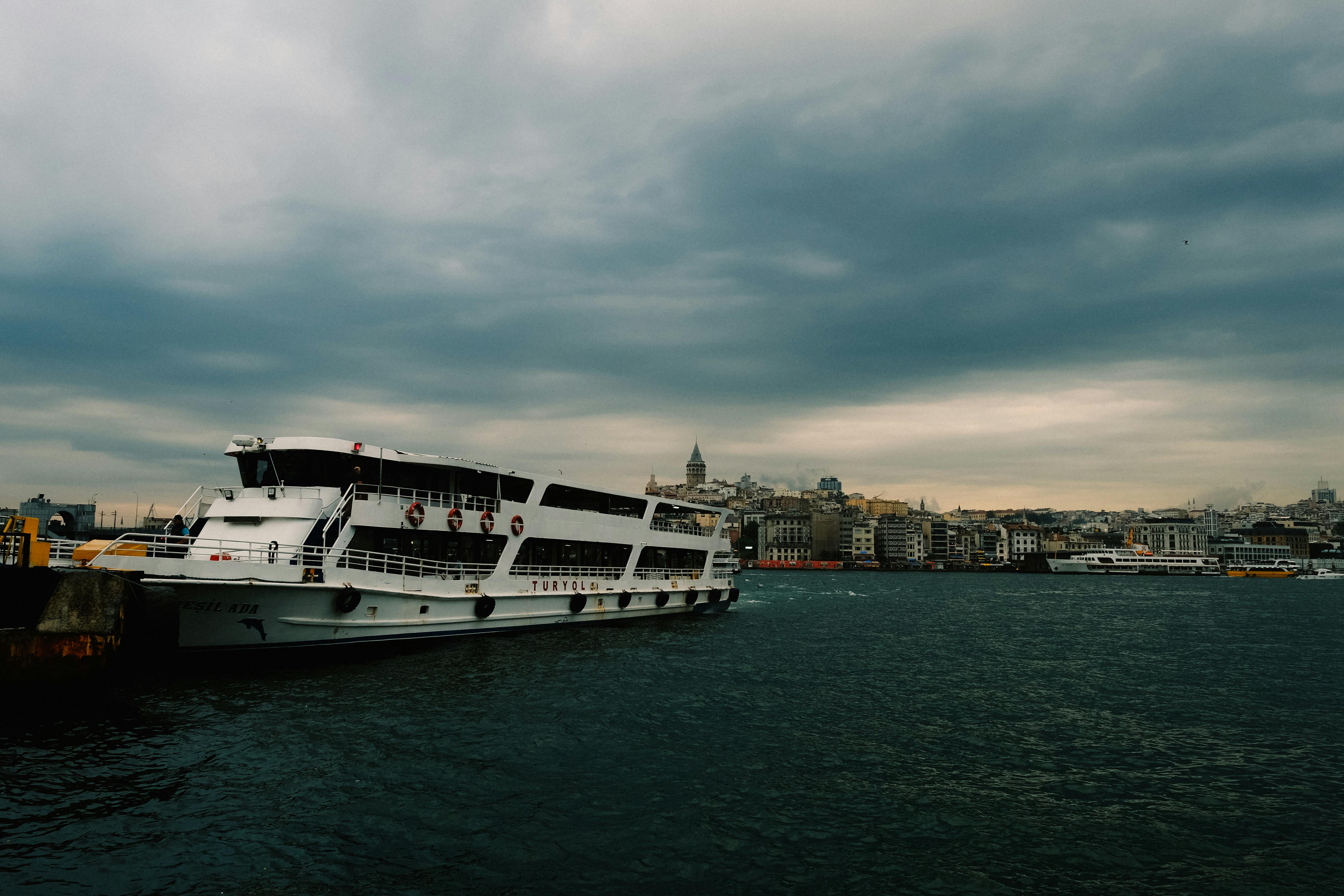 Photo by Mathias Reding