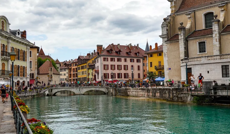 La rive est, de Veyrier-du-Lac à Talloires
