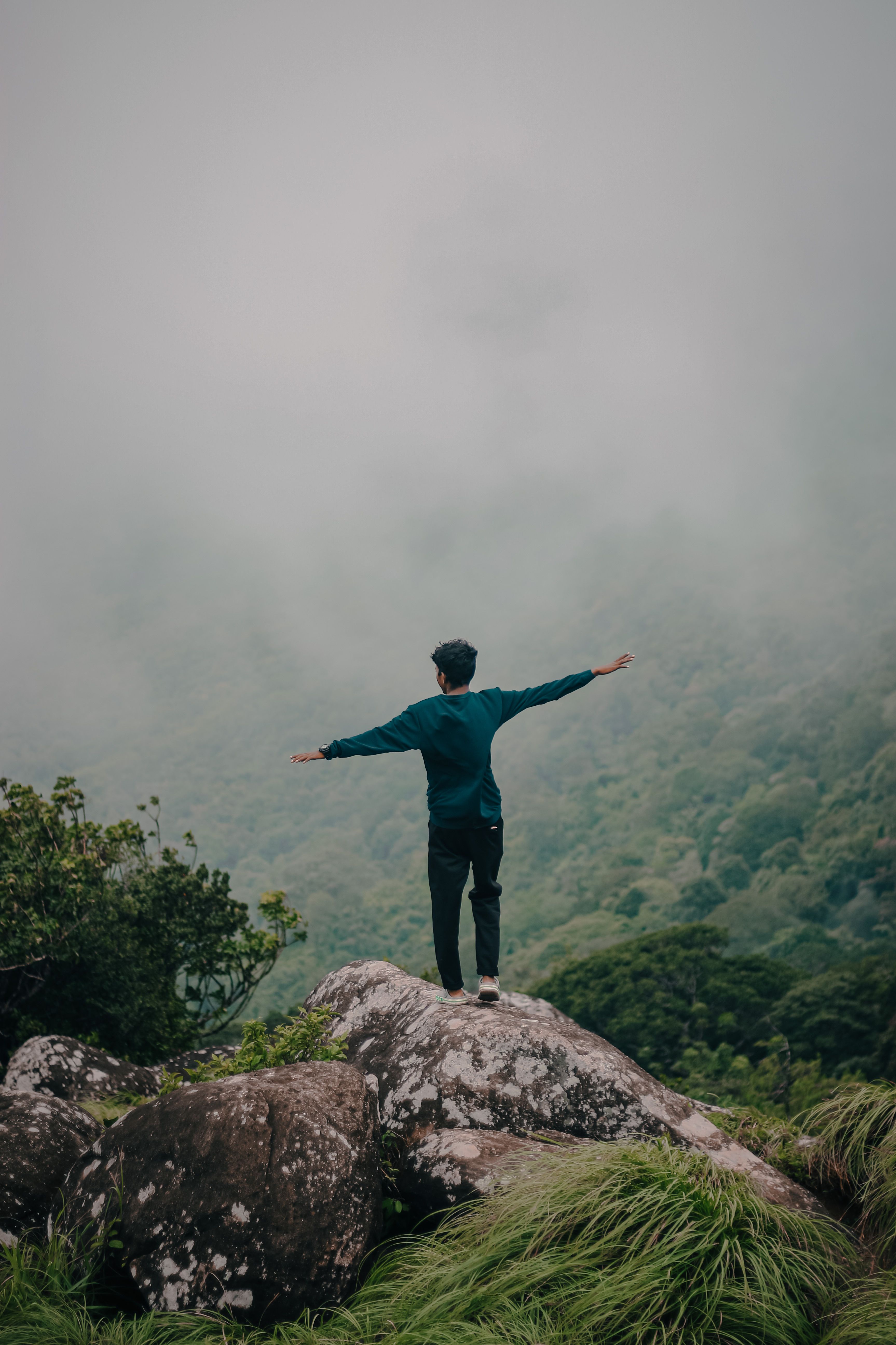 Ponmudi trekking trails