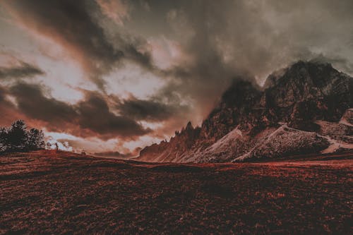 Fotografia Di Paesaggio Di Montagna