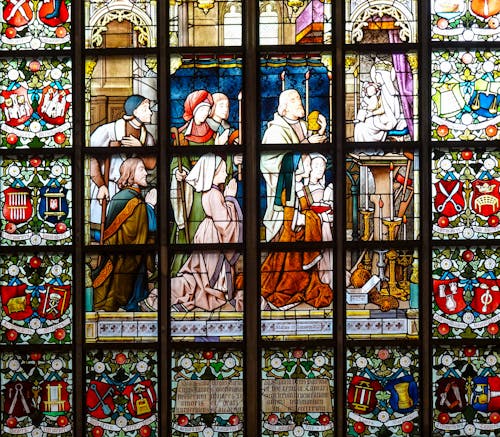 Бесплатное стоковое фото с витражное стекло, историческая архитектура, кафедральный собор