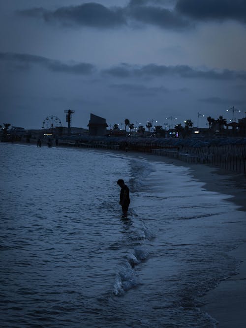 Gratis arkivbilde med alene, bølger, ensom