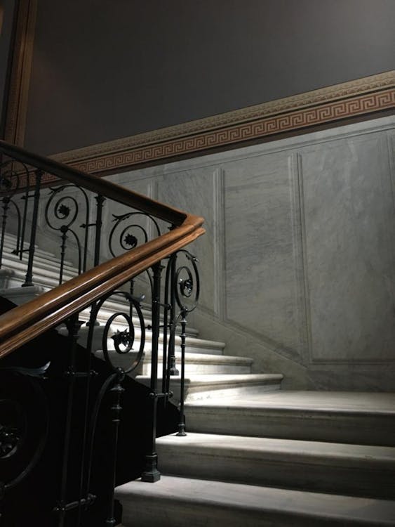 OpenAI 首款 AI 硬體耳機 2026 年問世:無螢幕口袋裝置將如何重塑穿戴式 AI 市場? OpenAI 首款 AI 硬體耳機 2026 年問世:無螢幕口袋裝置將如何重塑穿戴式 AI 市場?