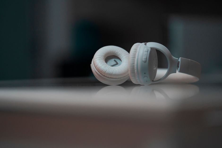 Bluetooth Audio Codecs Explained: SBC vs AAC vs aptX vs LDAC