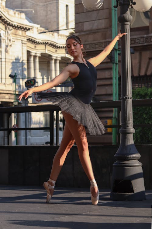 Gratis stockfoto met ballerina, ballet, balletdanser