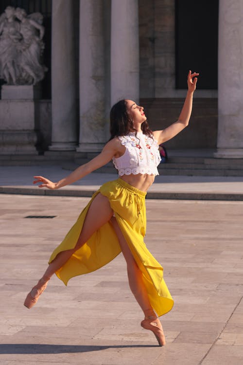 Foto profissional grátis de bailarina, bailarino, balé