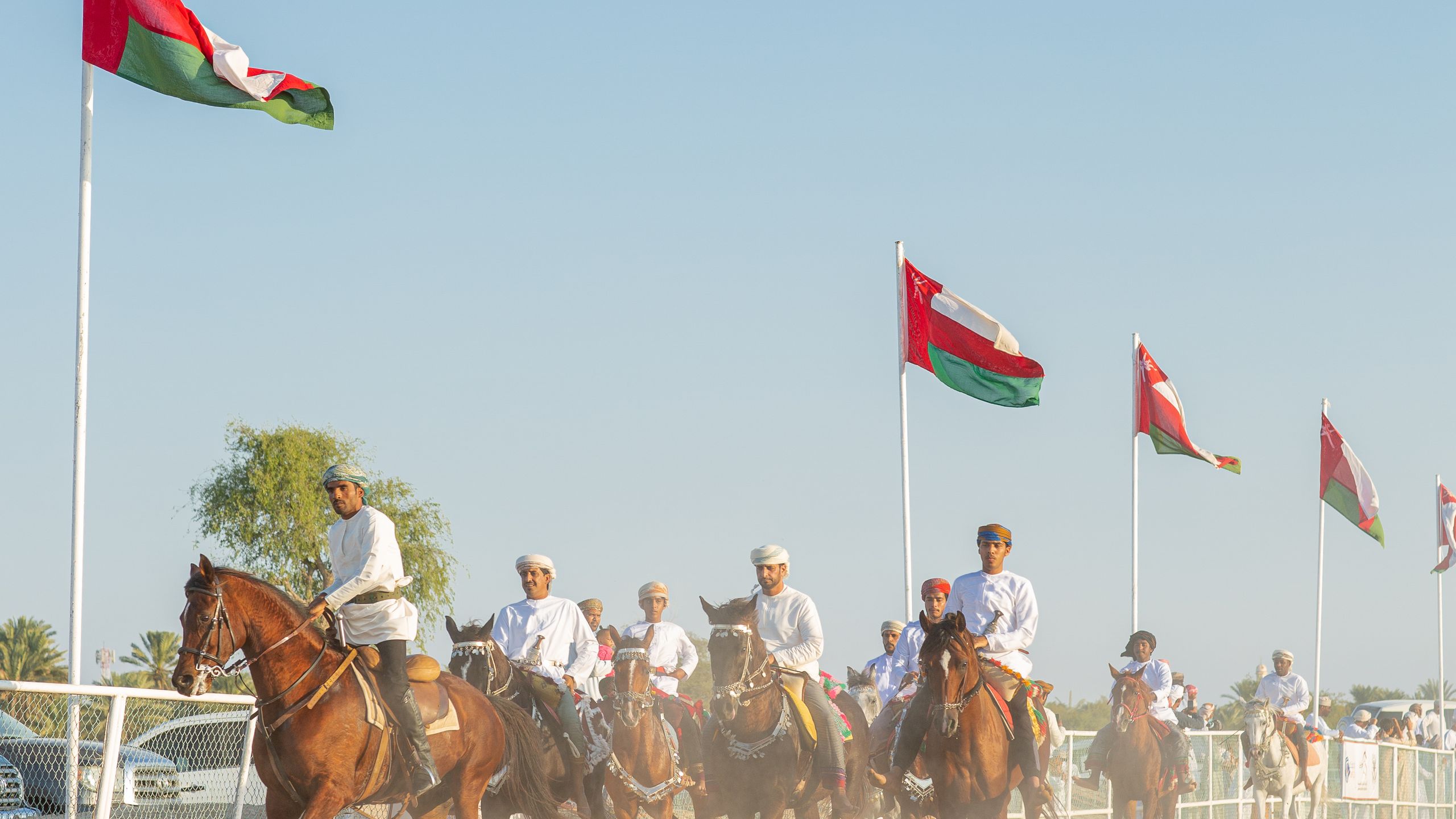 Oman Public Holidays and How to Avoid Crowds