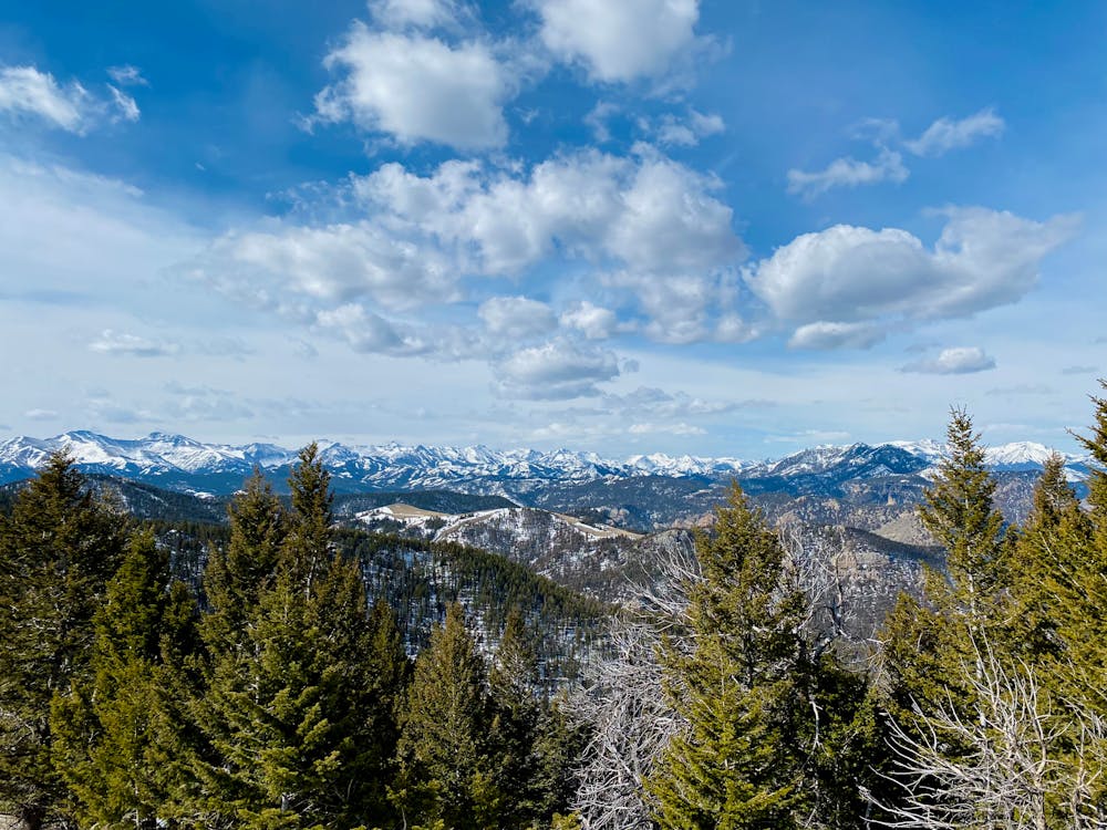 Kostenloses Stock Foto zu berge, bewölkter himmel, drohne erschossen