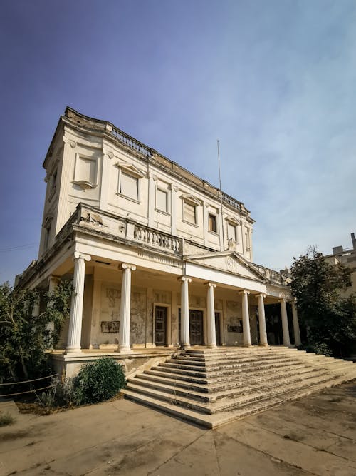 Foto profissional grátis de aparência, arquitetura neoclássica, cidade