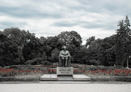 Monument of Ignacy Jan Paderewski 
