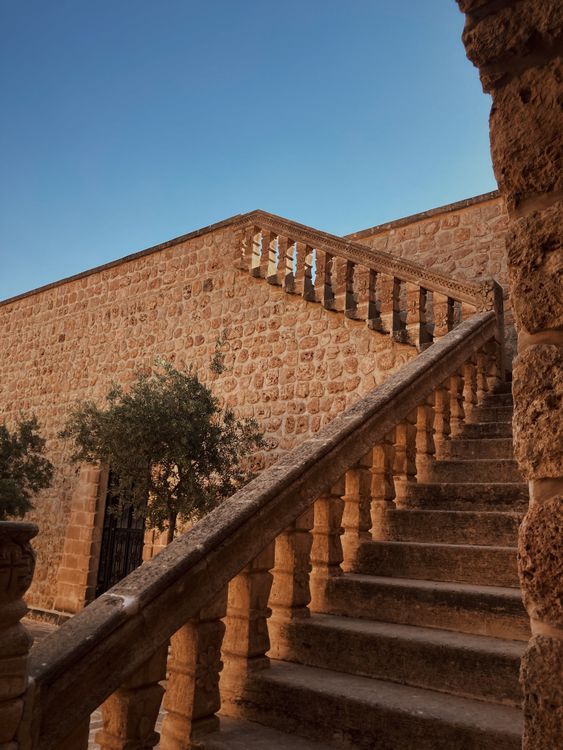 Steps of Stone Castle · Free Stock Photo