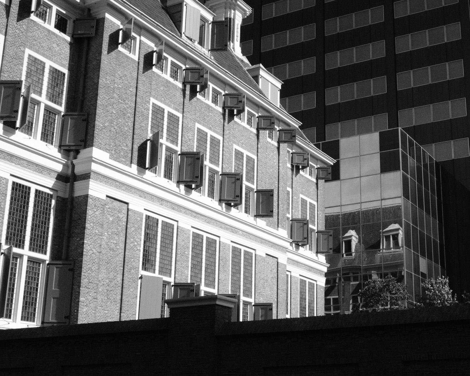 Gratis stockfoto met architectonisch contrast, architectueel design, architectueel ontwerp